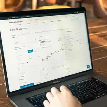 Jakým sektorům se vyhýbají hodnotoví investoři a vy byste měli také